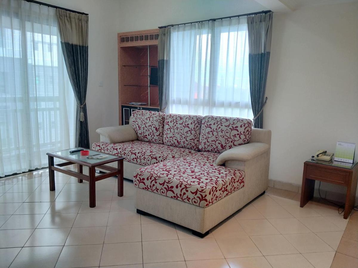 Apartemen Puncak Marina Сурабая Экстерьер фото