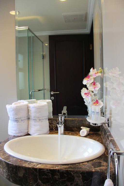 Apartemen Puncak Marina Сурабая Номер фото